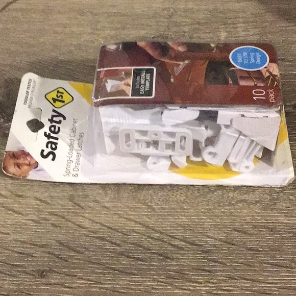 10 Latches Spring loaded CABINET & DRAWER LATCHES NEW - Picture 2 of 6